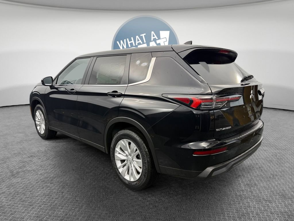 New 2026 Mitsubishi Outlander ES AWD/4WD image 6