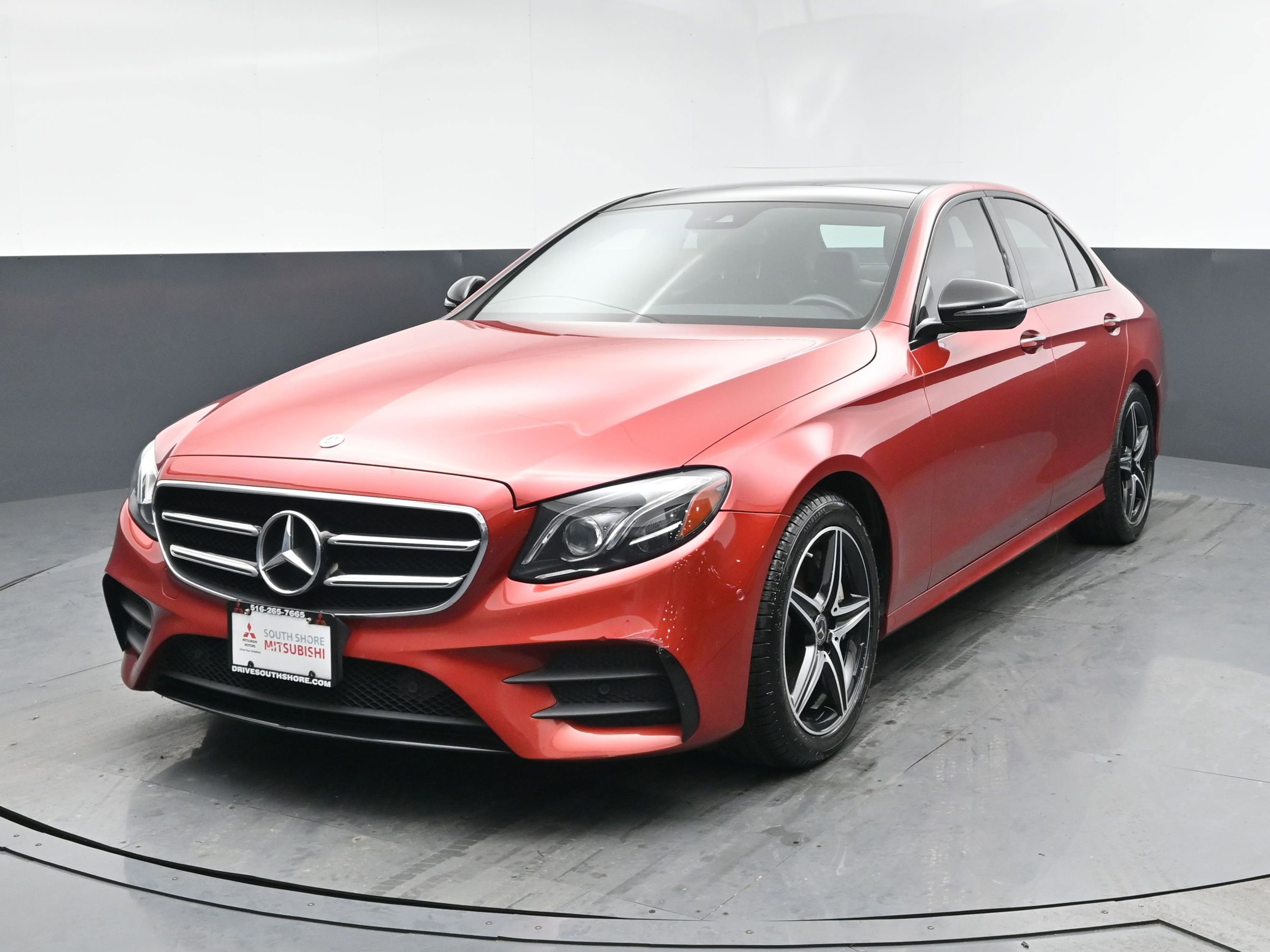 Used 2018 Mercedes-Benz E 300 4MATIC w/ Premium 2 Package image 20