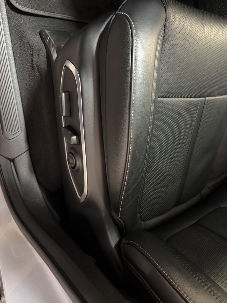 Used 2024 Jeep Wagoneer L 4WD w/ Premium Group I image 25