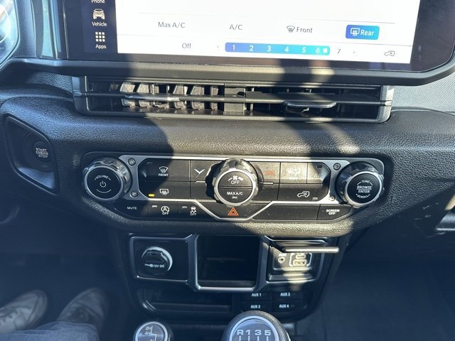 Used 2024 Jeep Wrangler Sport image 36