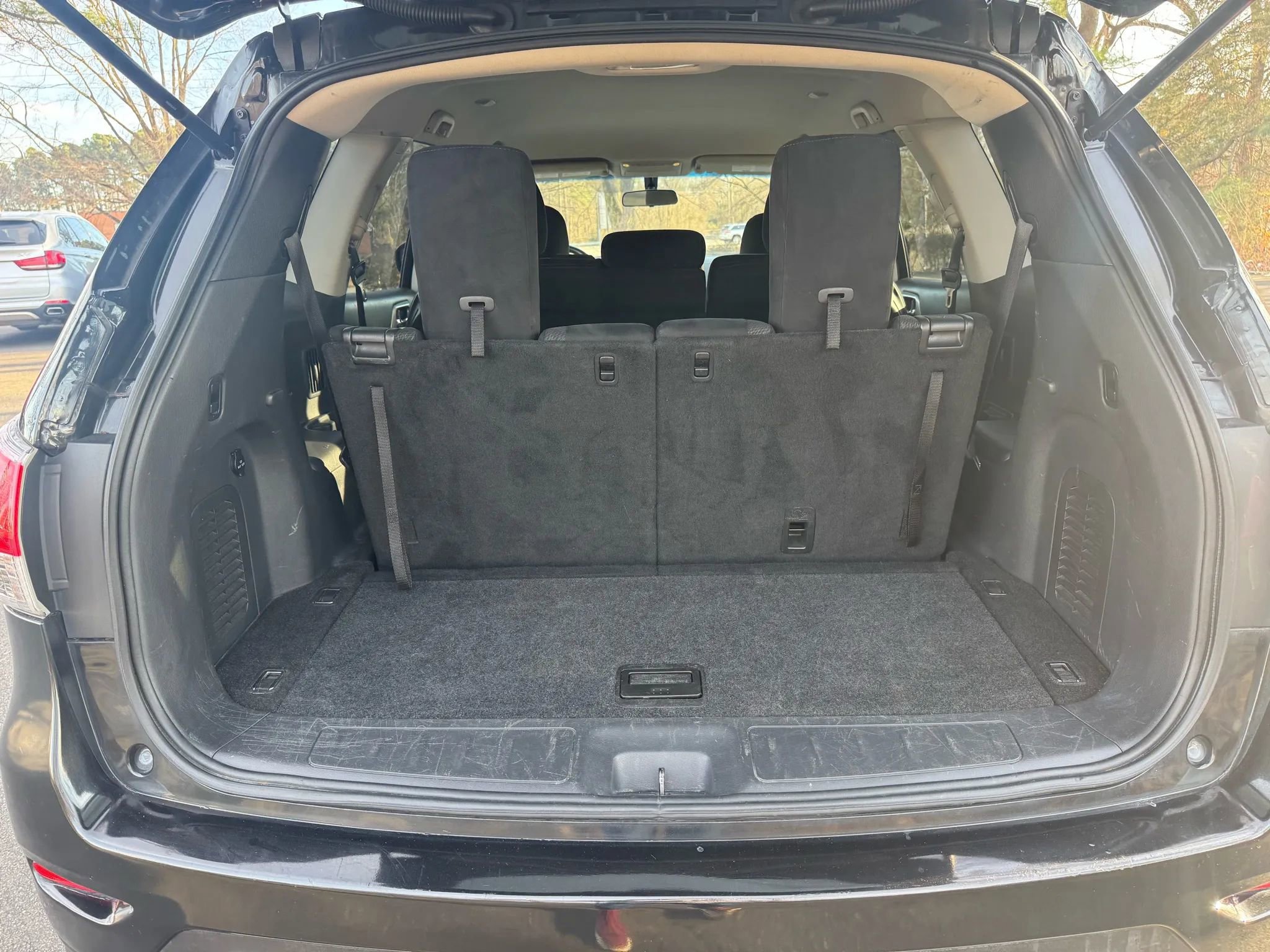 Used 2015 Nissan Pathfinder S image 21