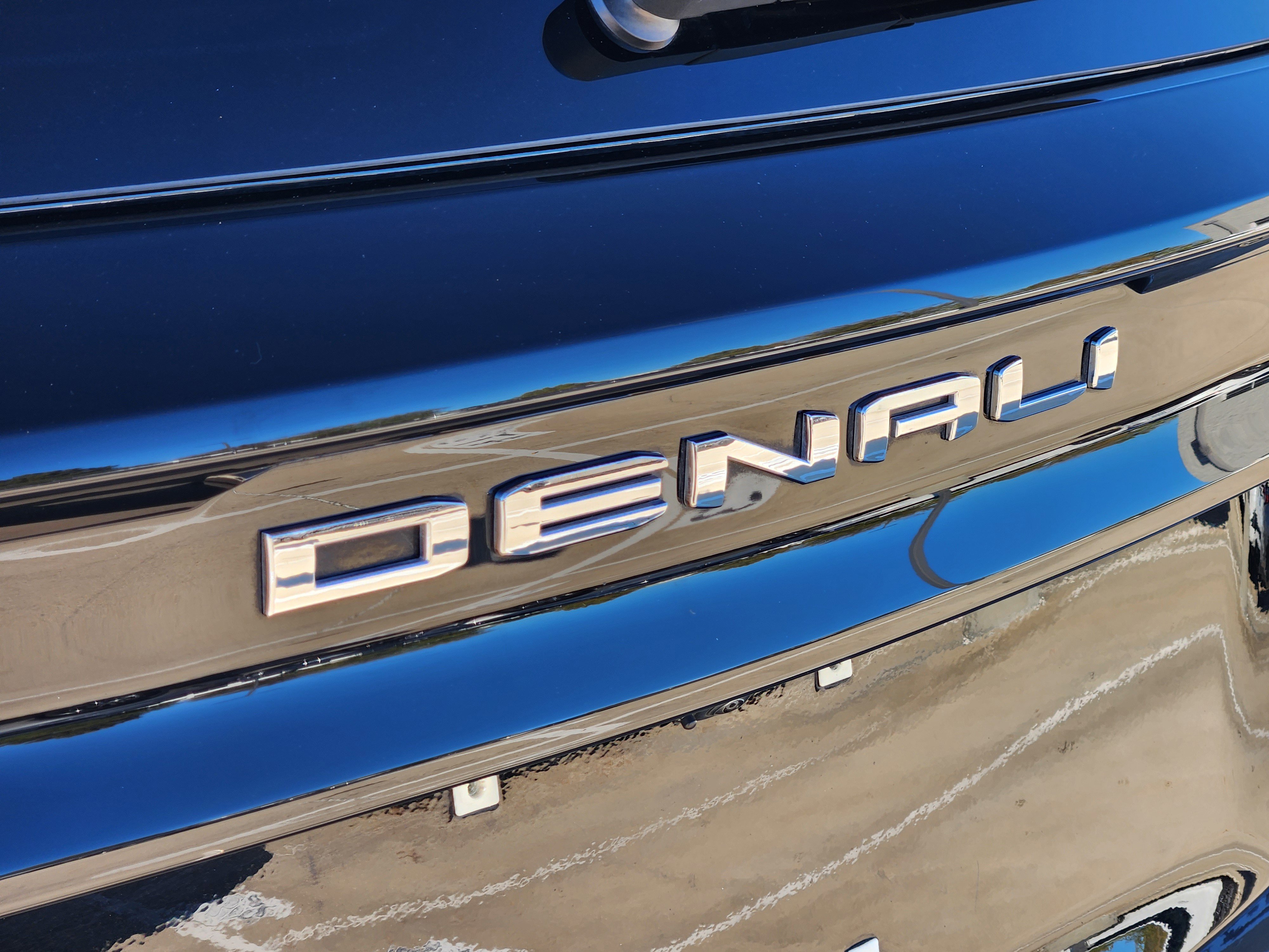 Used 2024 GMC Acadia Denali w/ Super Cruise Package image 13