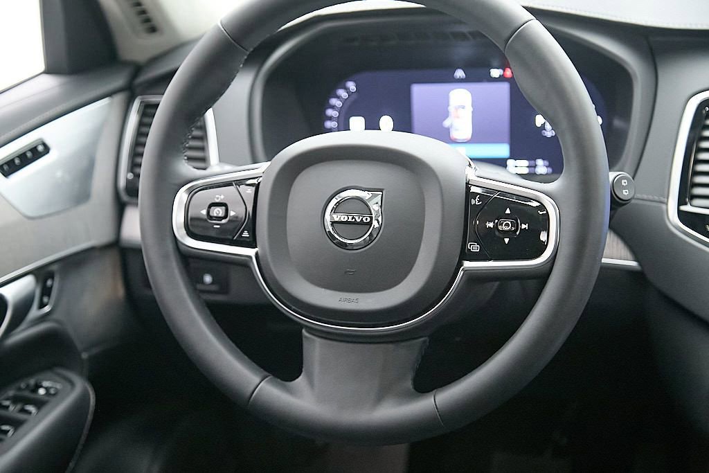 Used 2024 Volvo XC90 T8 Ultimate w/ Lounge Package AWD/4WD image 30