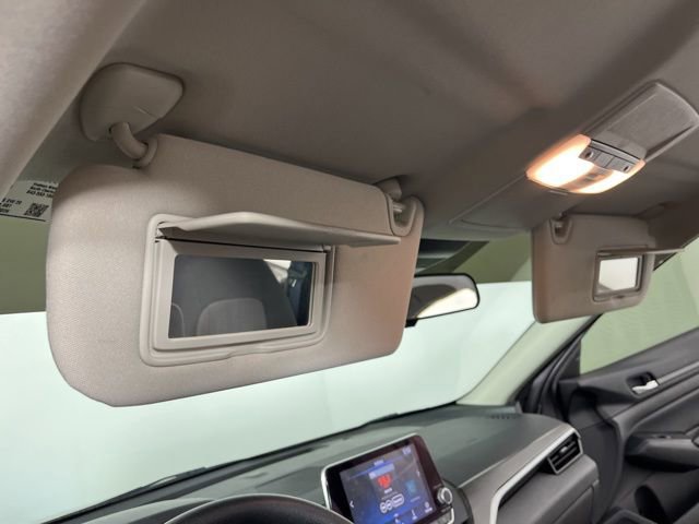 Used 2024 Nissan Altima 2.5 SV image 35