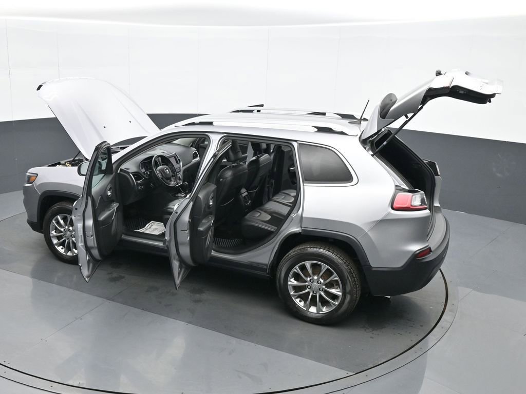 Used 2019 Jeep Cherokee Latitude Plus w/ Cold Weather Group image 38