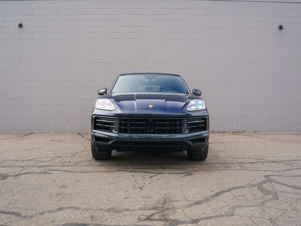 Used 2024 Porsche Cayenne AWD/4WD image 10