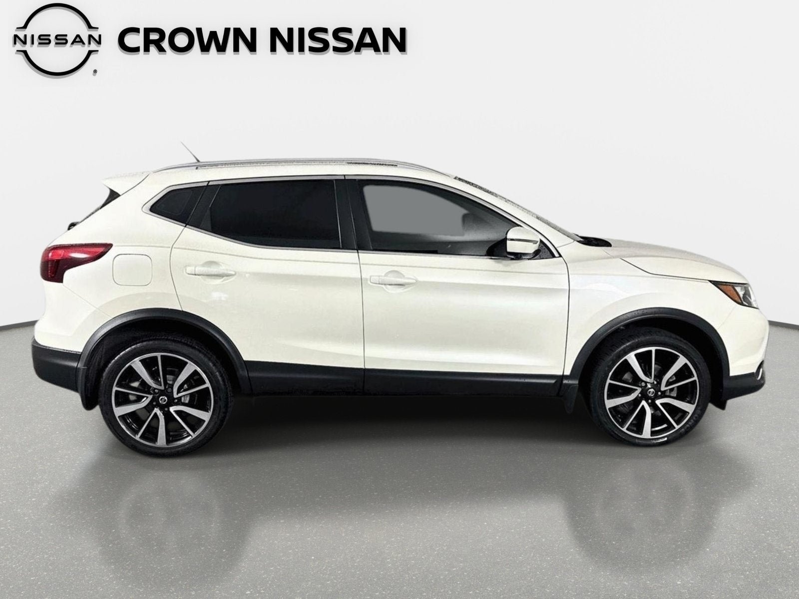 Certified 2018 Nissan Rogue Sport SL w/ SL Premium Package FWD image 5