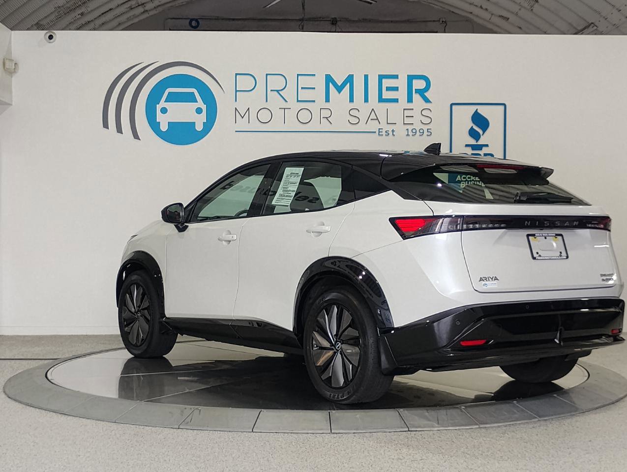 Used 2024 Nissan Ariya AWD image 4