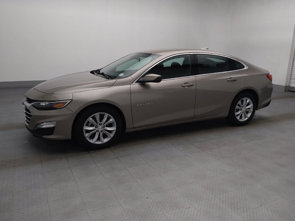 Used 2025 Chevrolet Malibu LT FWD image 2