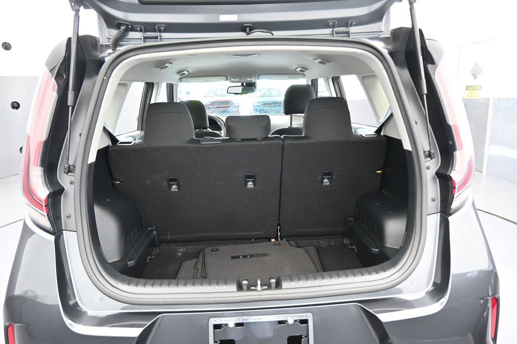 Used 2024 Kia Soul S FWD image 34