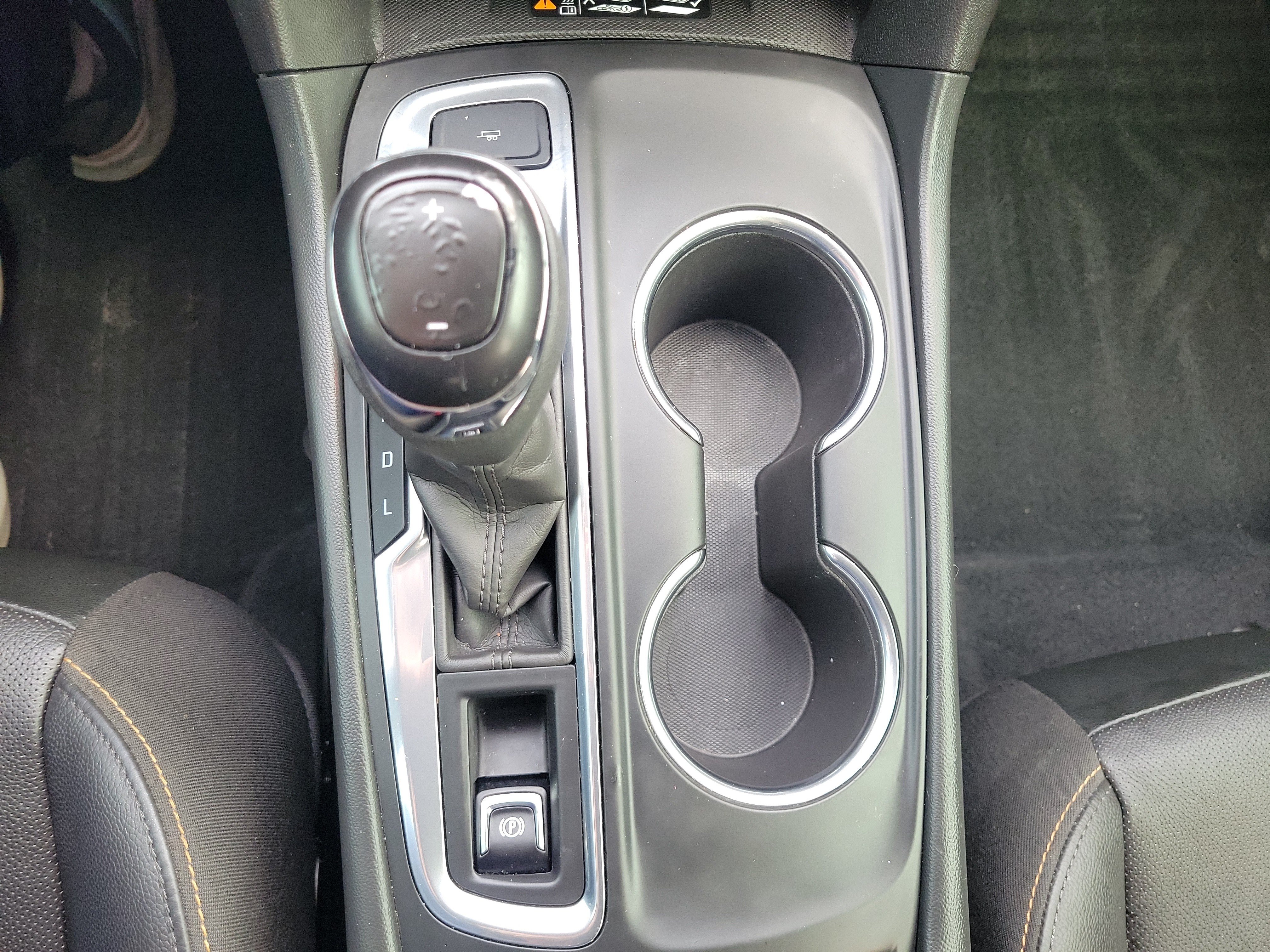 Used 2020 Chevrolet Equinox Premier FWD image 27