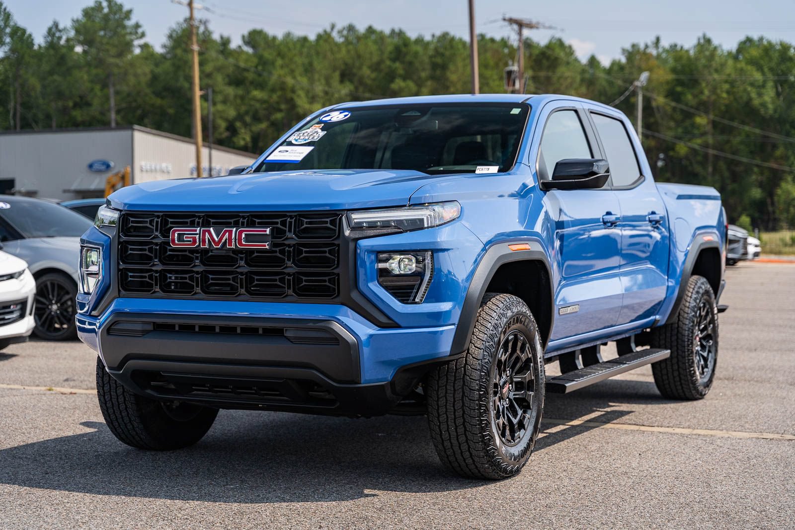 Used 2026 GMC Canyon Elevation RWD image 3