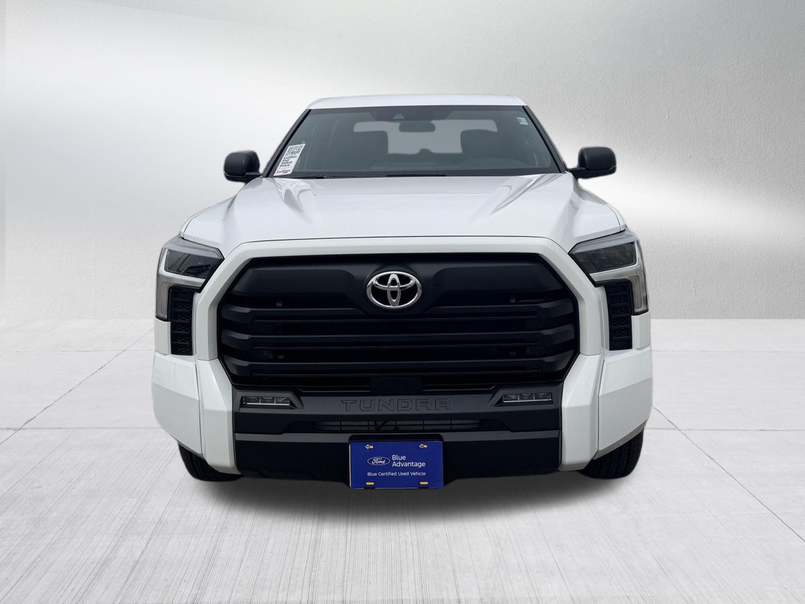 Used 2025 Toyota Tundra SR5 w/ SR5 Premium Package AWD/4WD image 2