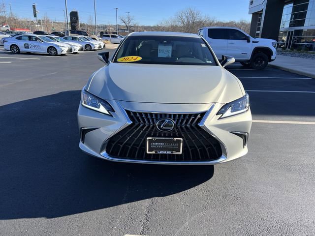 Used 2024 Lexus ES 300h w/ Premium Package image 7
