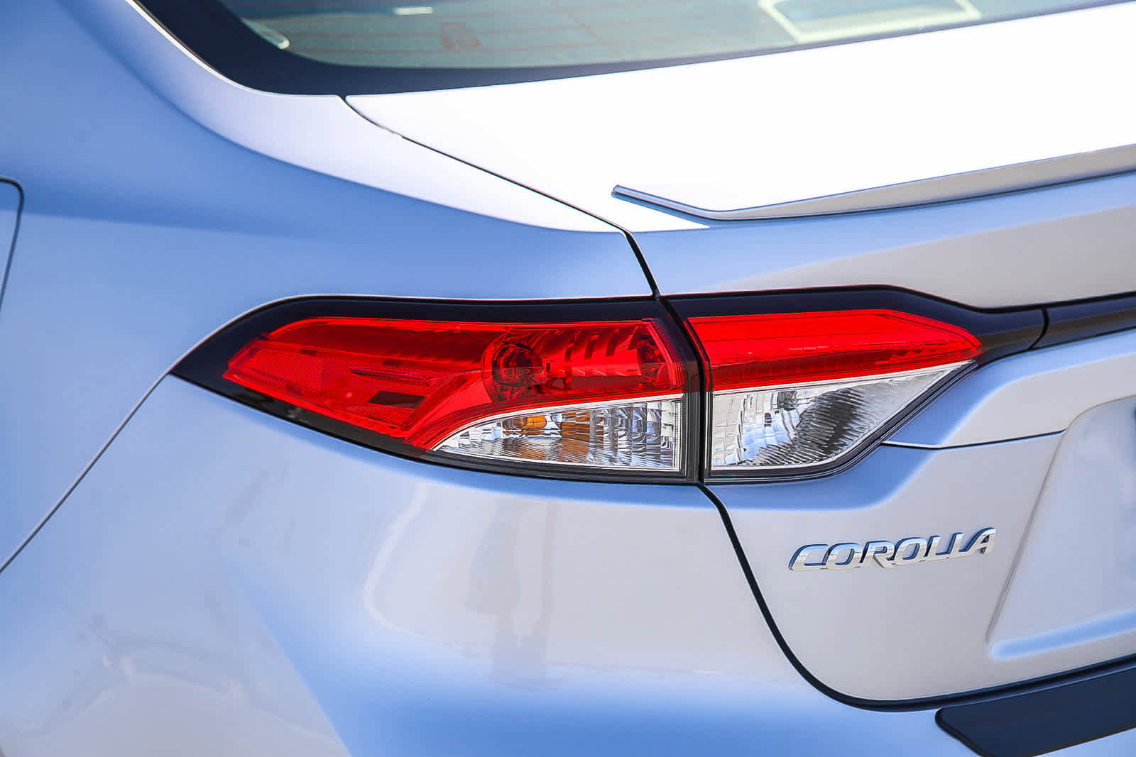 Used 2026 Toyota Corolla SE w/ SE Package FWD image 9