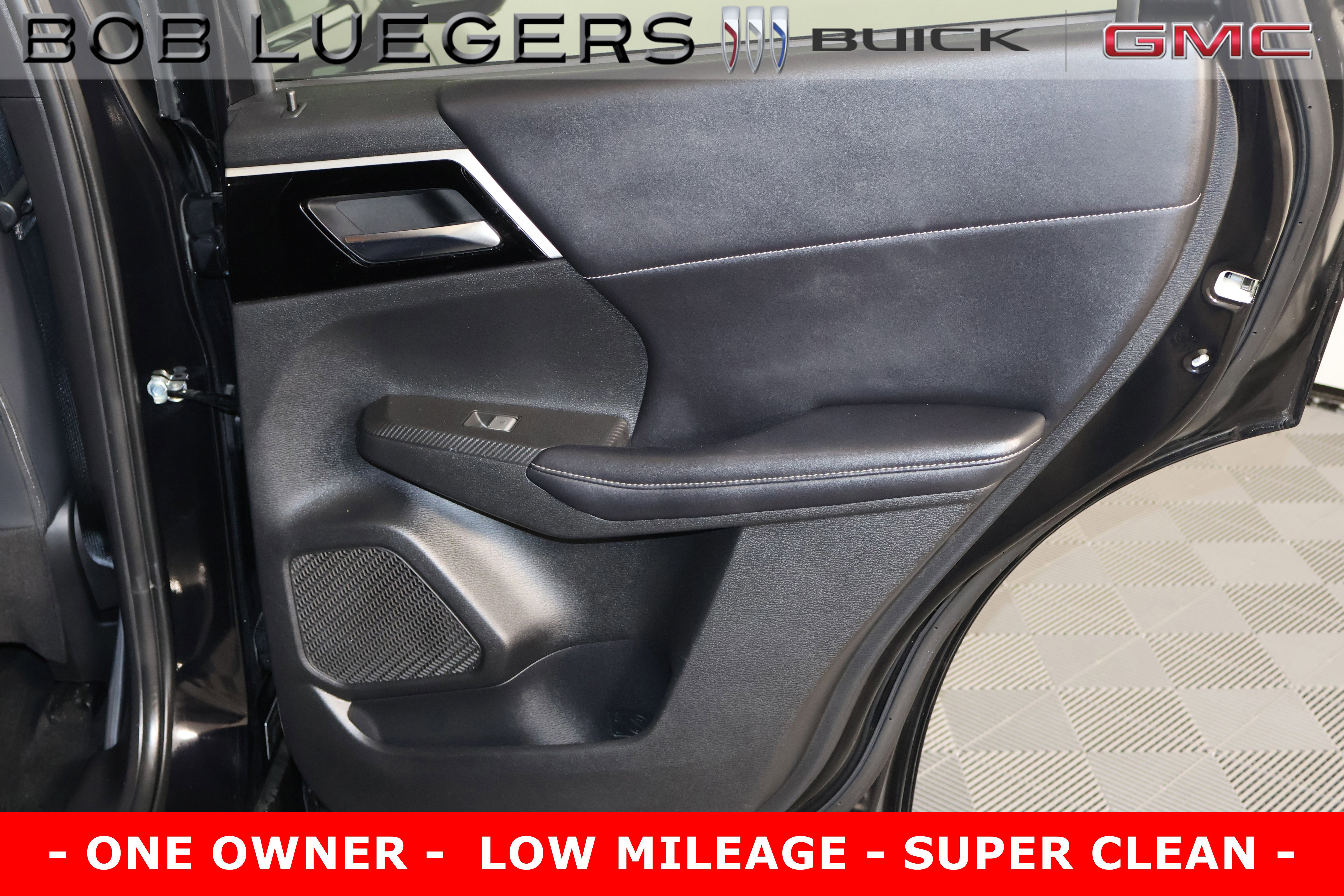 Used 2022 Mitsubishi Outlander SE image 15