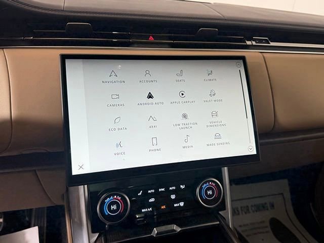 Certified 2023 Land Rover Range Rover SE image 33