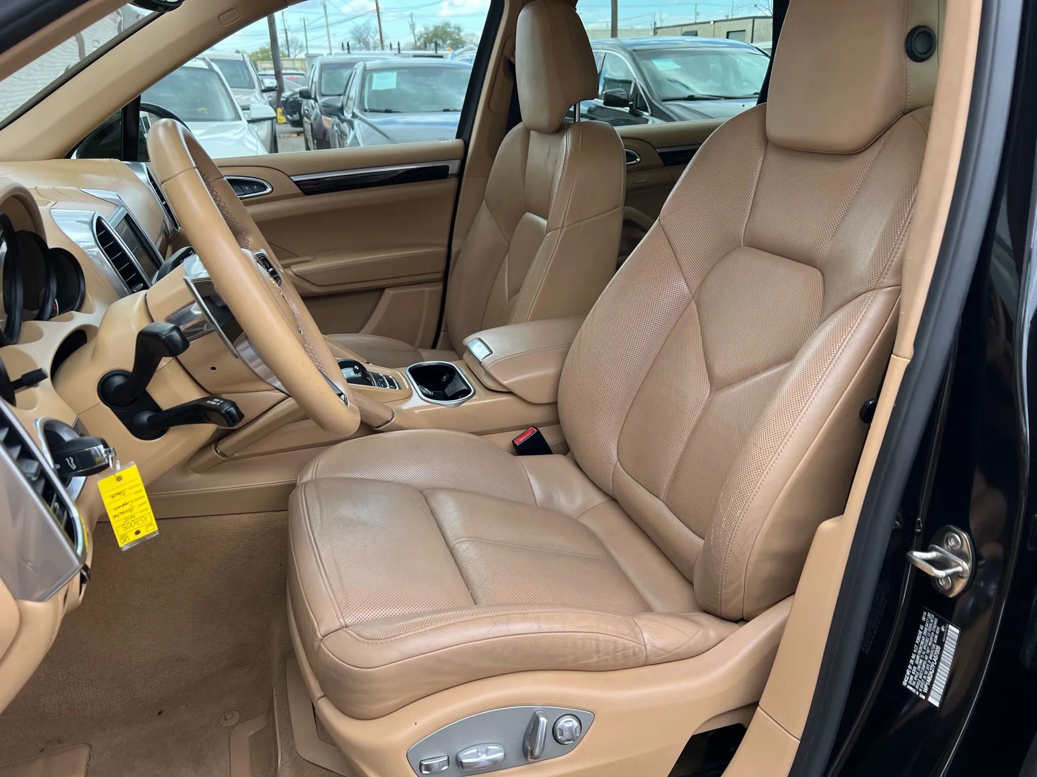 Used 2015 Porsche Cayenne S AWD/4WD image 16