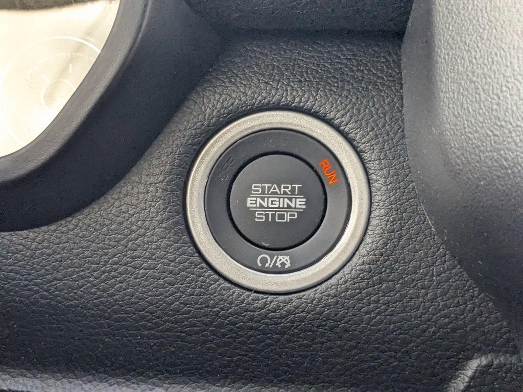 Used 2025 RAM 1500 Laramie w/ Sport Appearance Package image 27