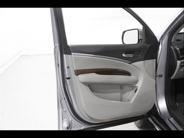 Used 2020 Acura MDX SH-AWD w/ Technology Package image 4