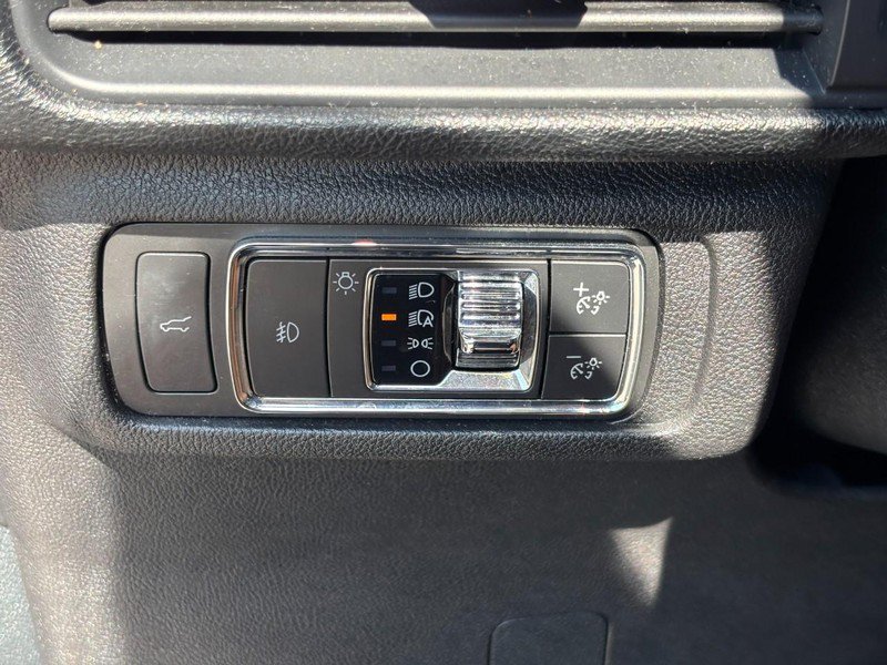 Certified 2022 Lincoln Corsair Reserve w/ Equipment Group 201A AWD/4WD image 18