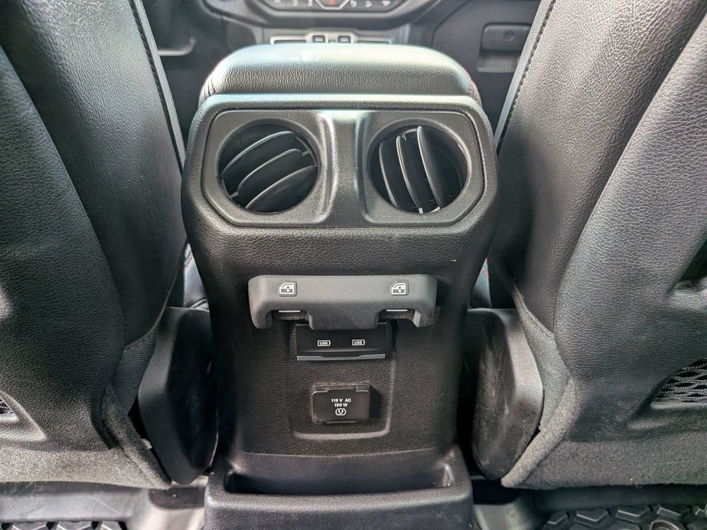 Used 2021 Jeep Wrangler Unlimited Rubicon w/ Dual Top Group AWD/4WD image 36