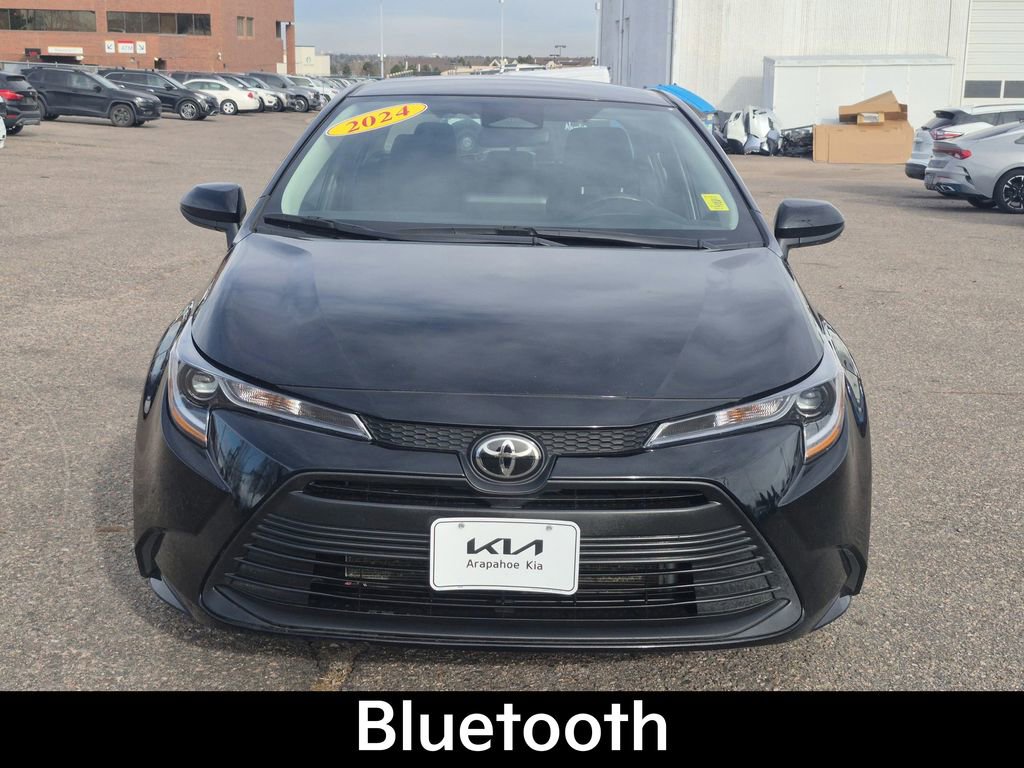 Used 2024 Toyota Corolla LE image 3