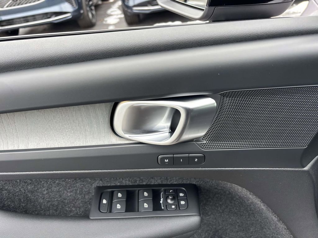 New 2026 Volvo XC40 B5 Plus w/ Protection Package Premier image 12