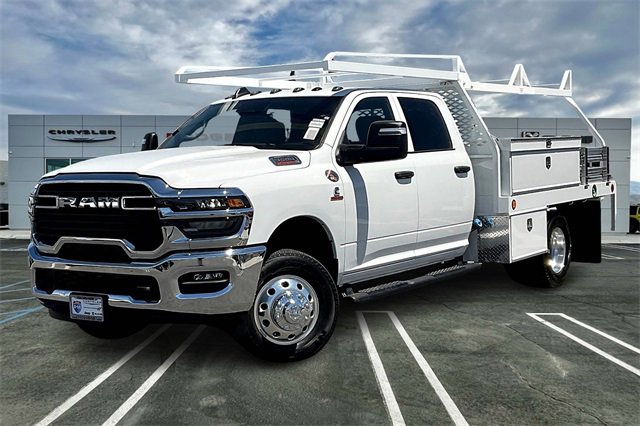 New 2025 RAM 3500 Tradesman w/ Chrome Appearance Group