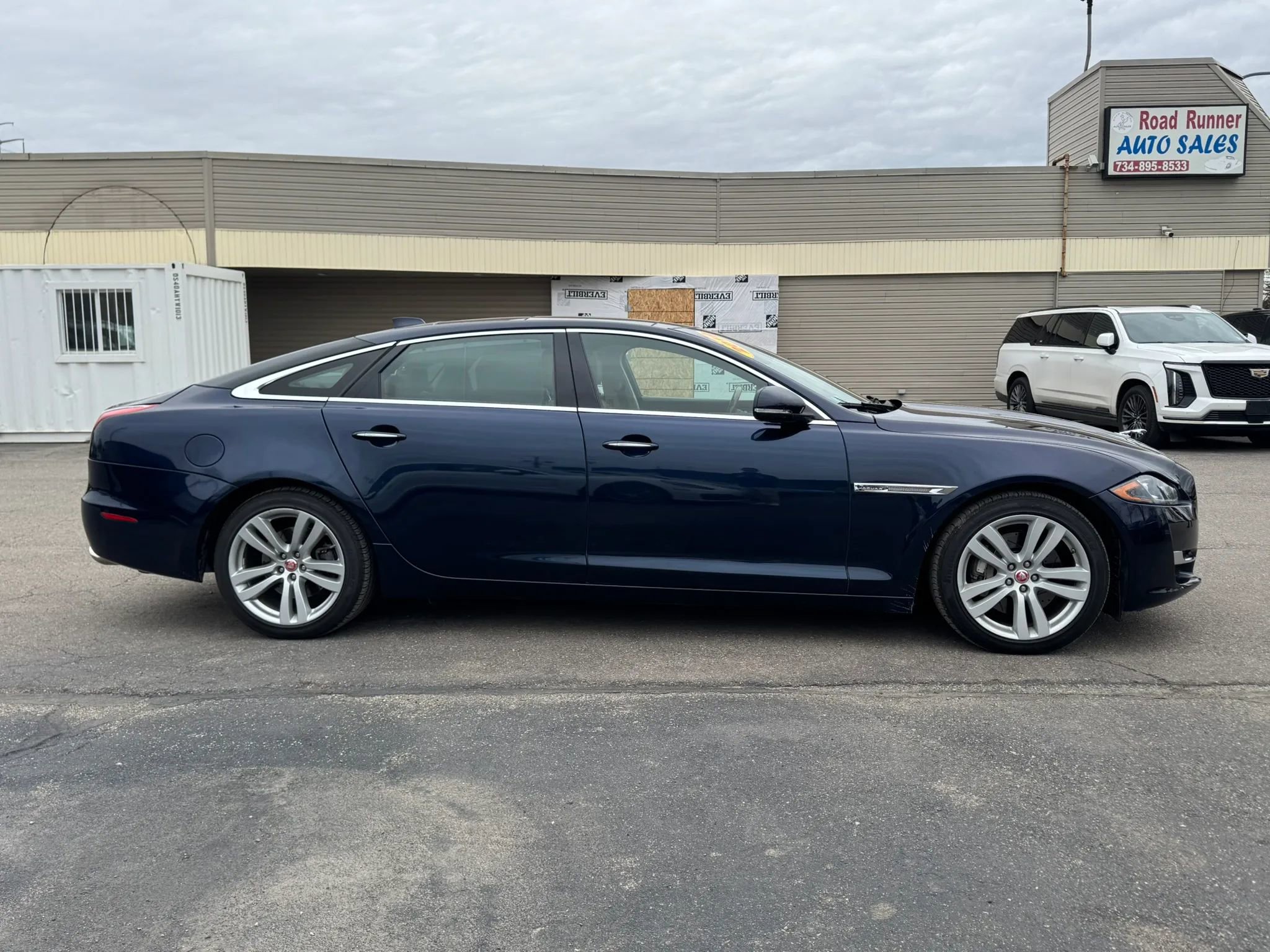 Used 2019 Jaguar XJ L Portfolio image 4