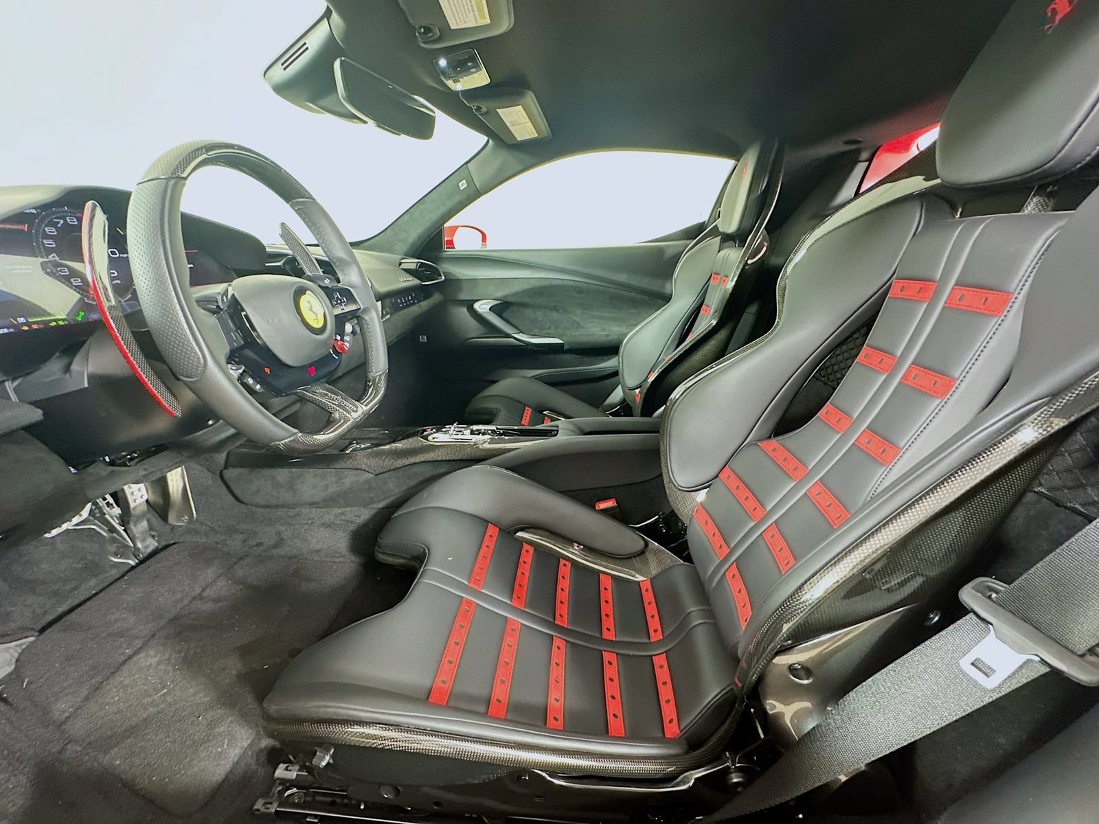 Used 2025 Ferrari 296 GTB RWD image 33
