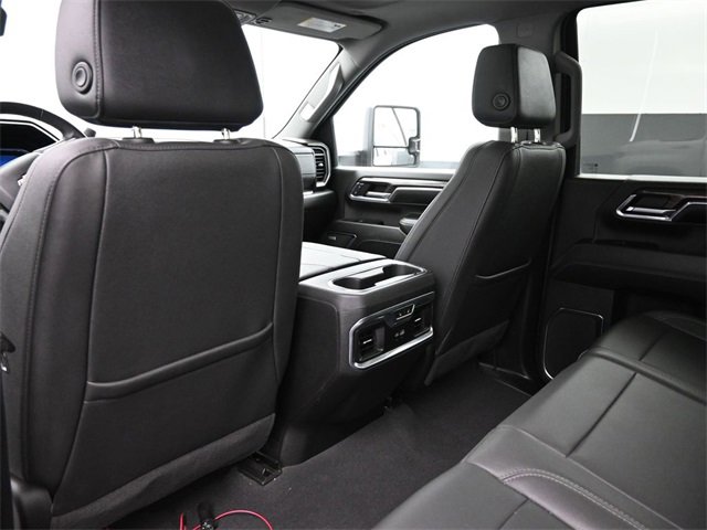 Used 2024 Chevrolet Silverado 2500 LTZ w/ LTZ Convenience Package image 18