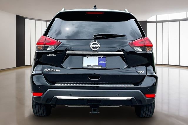 Used 2020 Nissan Rogue SV w/ Sun & Sound Touring Package FWD image 5