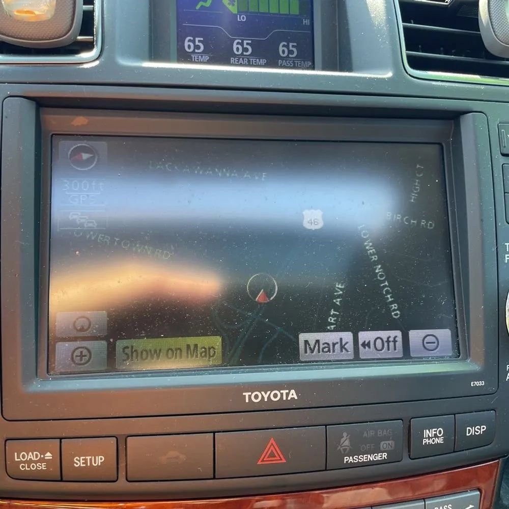 Used 2012 Toyota Highlander Limited w/ Tow Pkg AWD/4WD image 27