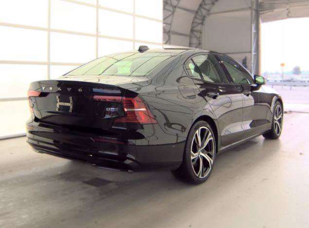 Used 2024 Volvo S60 B5 Plus w/ Climate Package AWD/4WD image 9