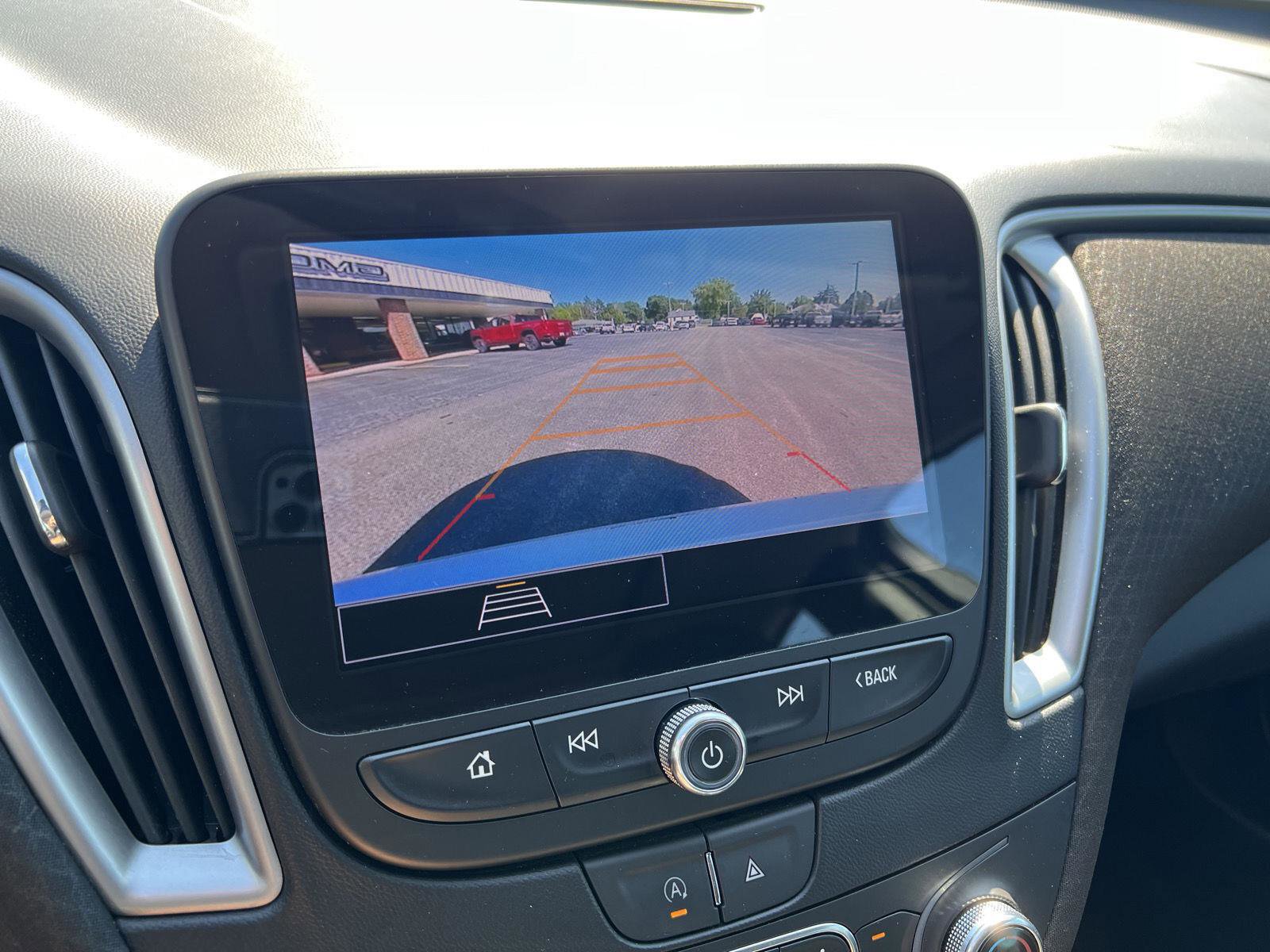 Used 2023 Chevrolet Malibu LT image 25