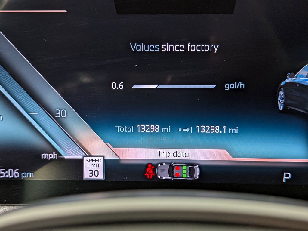 Used 2025 BMW 530i xDrive w/ Premium Package image 35