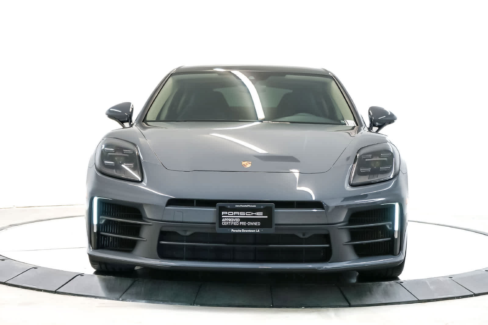 Certified 2025 Porsche Panamera RWD image 6