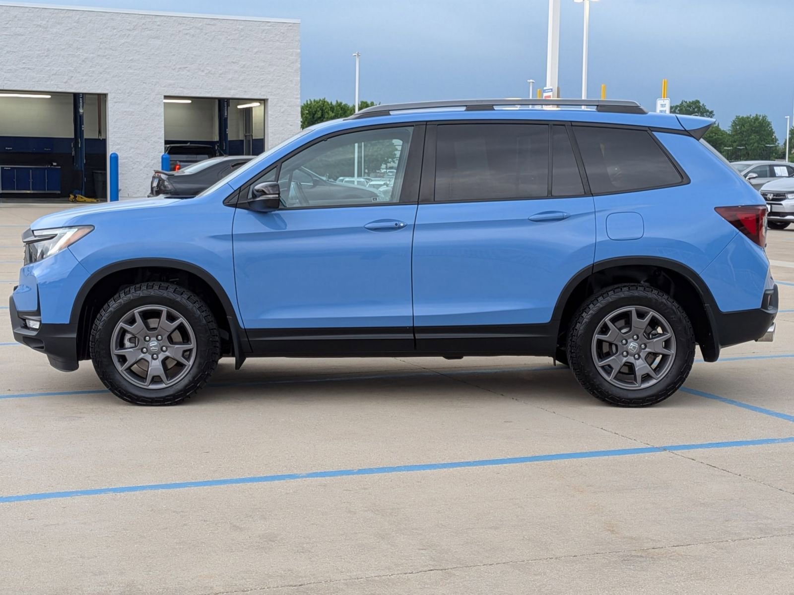 Used 2024 Honda Passport TrailSport image 9