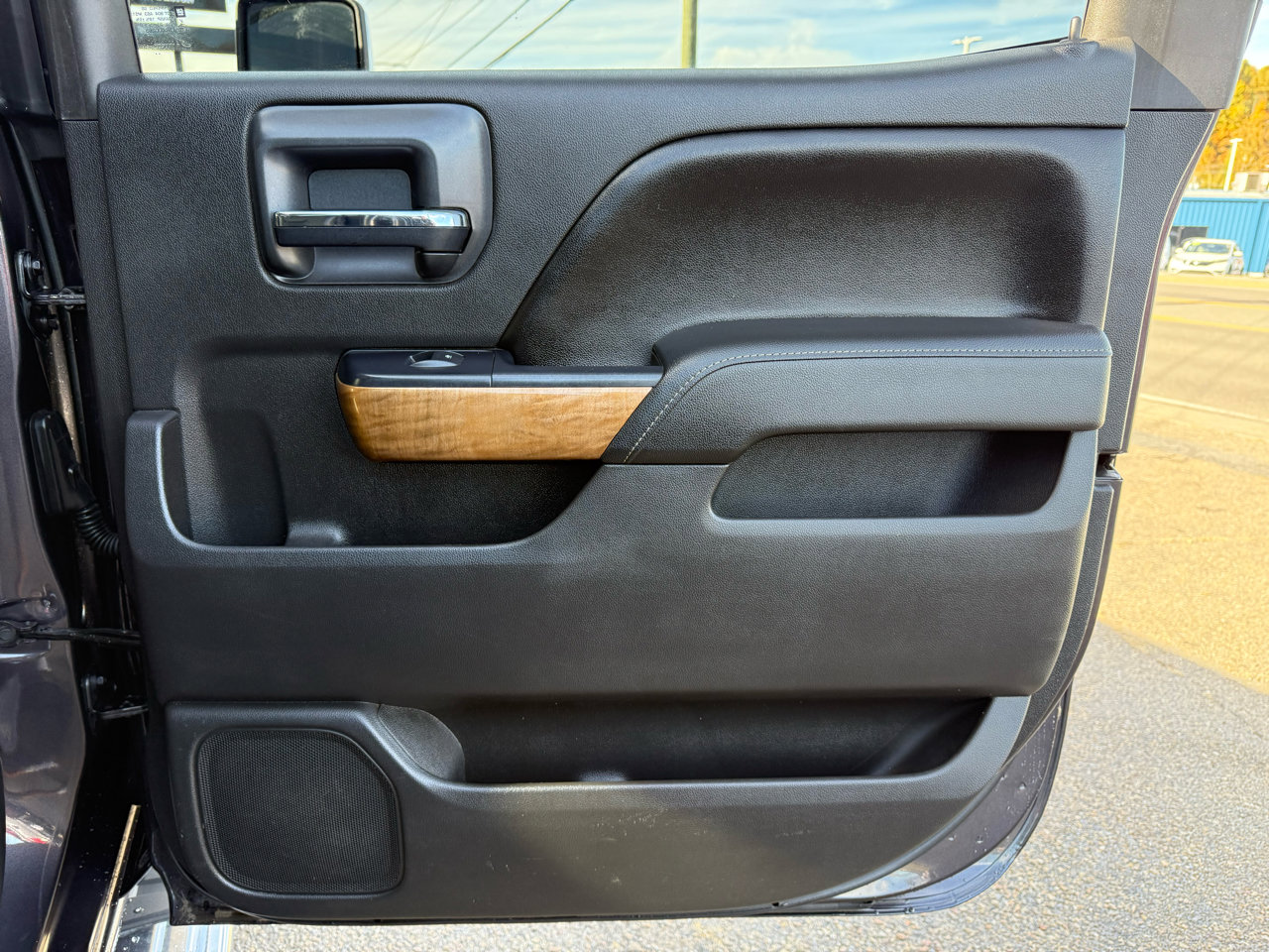 Used 2015 Chevrolet Silverado 2500 LTZ w/ Duramax Plus Package image 29