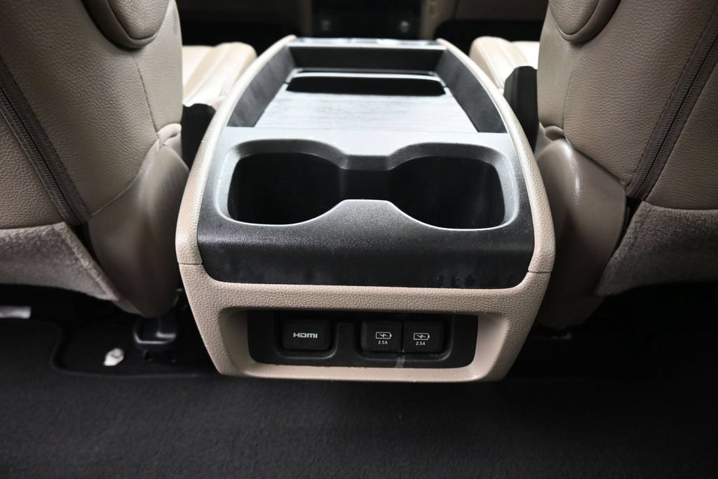 Used 2018 Honda Odyssey Elite image 39