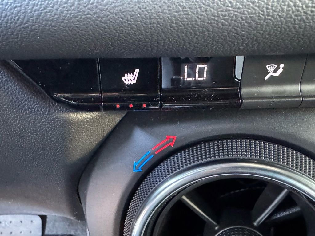 Used 2024 Chevrolet Blazer LT w/ Convenience Package image 34