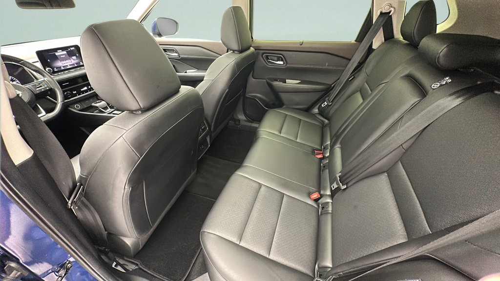 Used 2023 Nissan Rogue SV w/ SV Premium B Package AWD/4WD image 9