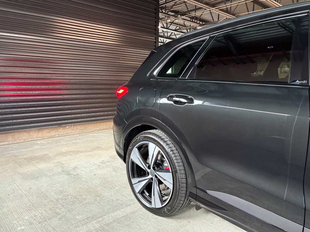 New 2026 Audi SQ5 Prestige AWD/4WD image 10