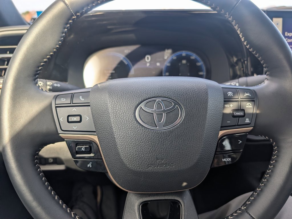 Used 2025 Toyota Crown XLE image 24