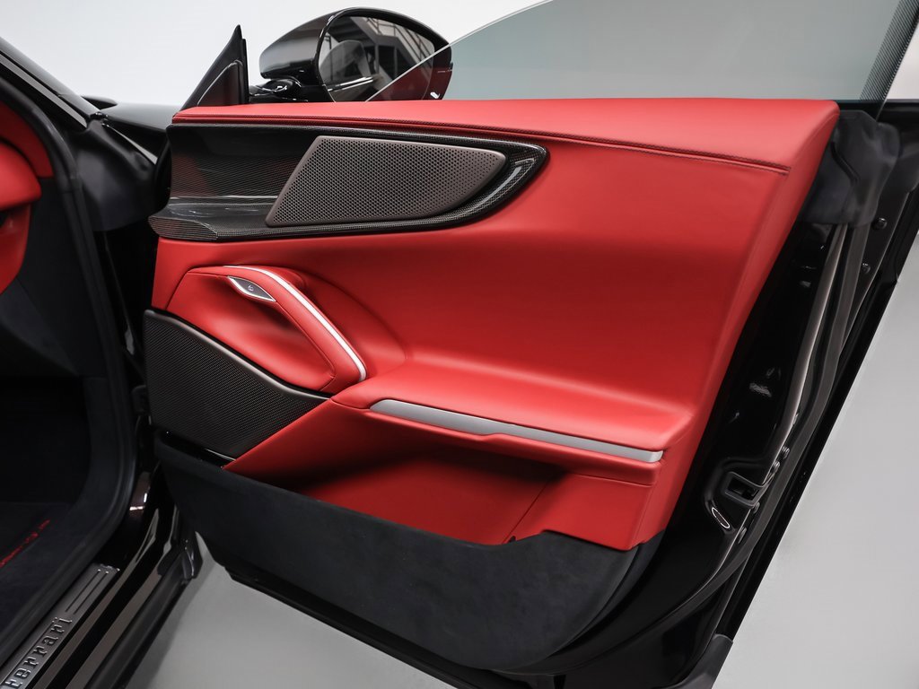 Used 2025 Ferrari Purosangue image 33