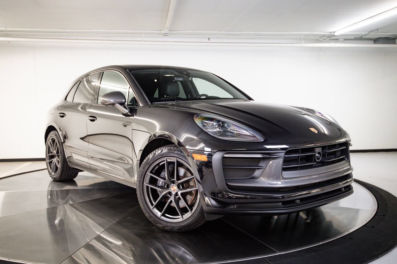 Certified 2023 Porsche Macan Turbo AWD/4WD image 9