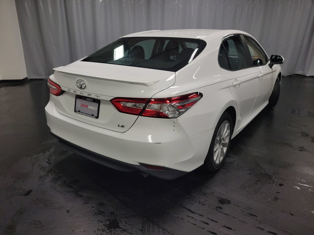 Used 2018 Toyota Camry LE FWD image 8