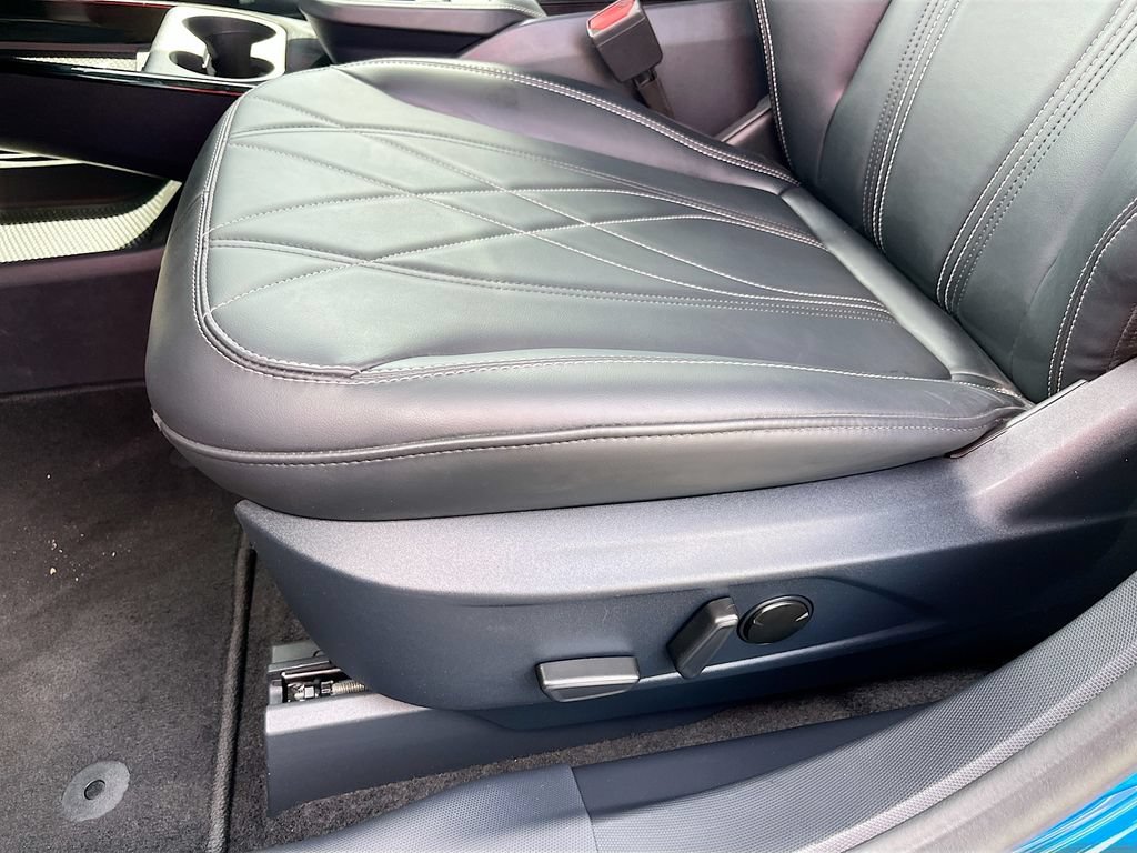 Used 2025 Ford Mustang Mach-E Select RWD image 19