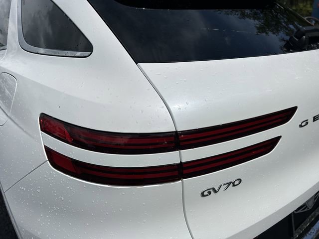 New 2026 Genesis GV70 2.5T Select AWD/4WD image 14